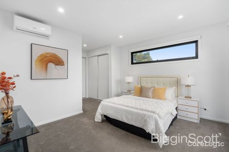 Property photo of 2/39 Canopus Drive Doncaster East VIC 3109