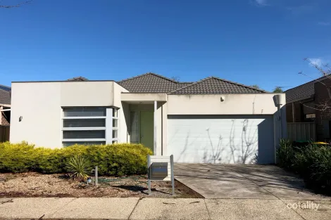 10 Holland Way, Caroline Springs, VIC 3023