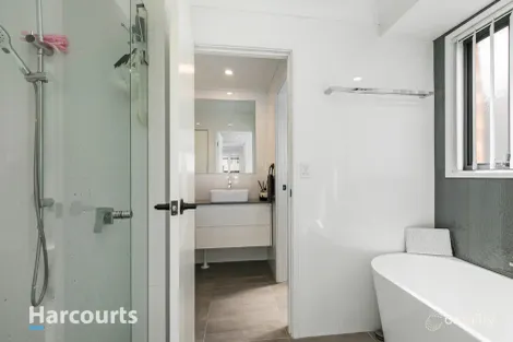 Property photo of 30 Pine Creek Circuit St Clair NSW 2759