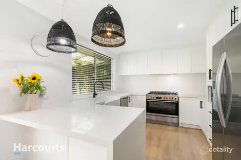 Property photo of 30 Pine Creek Circuit St Clair NSW 2759