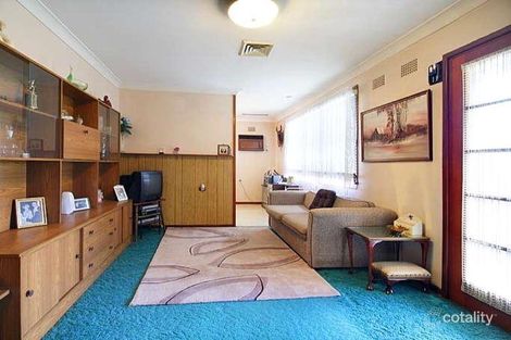 Property photo of 7 Tasman Avenue Lethbridge Park NSW 2770