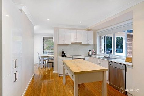 Property photo of 6 Oakehampton Court Bateau Bay NSW 2261