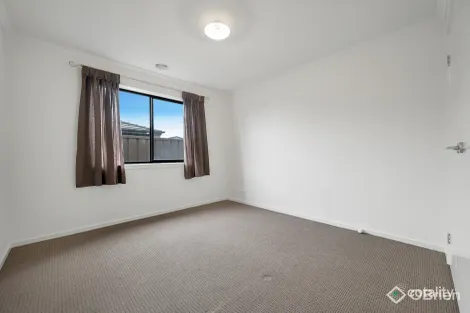 Property photo of 3 Ruby Road Cobblebank VIC 3338