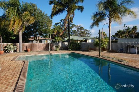 16 Parer Cl, Thornlie, WA 6108