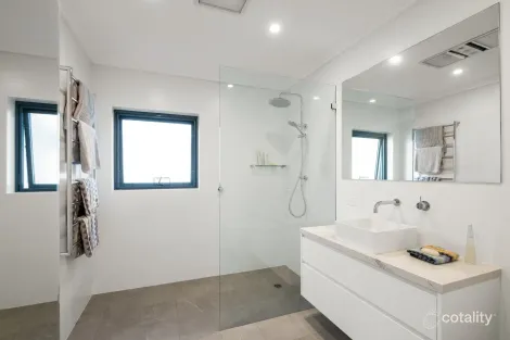 Property photo of 11 Iluka Road Palm Beach NSW 2108