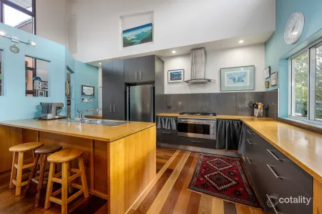 Property photo of 5 Berrimbillah Court Ocean Shores NSW 2483