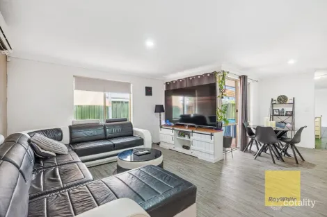 5 Trusty Gr, Stratton, WA 6056