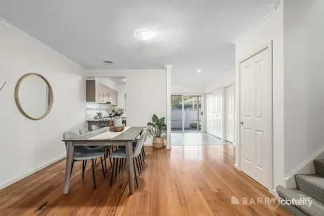 Property photo of 2 Heath Close Mooroolbark VIC 3138