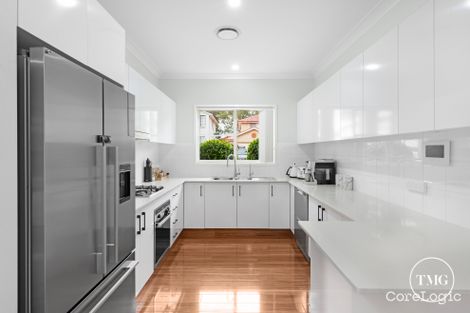 Property photo of 9 Hallen Place West Hoxton NSW 2171