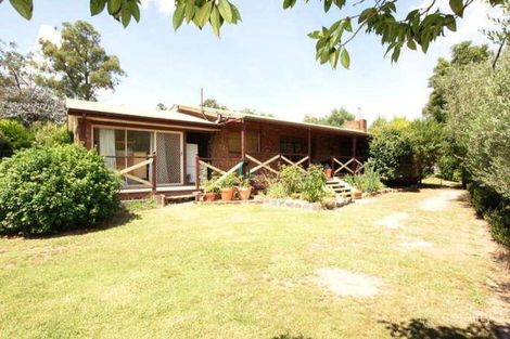 4 Surman Ave, East Warburton, VIC 3799