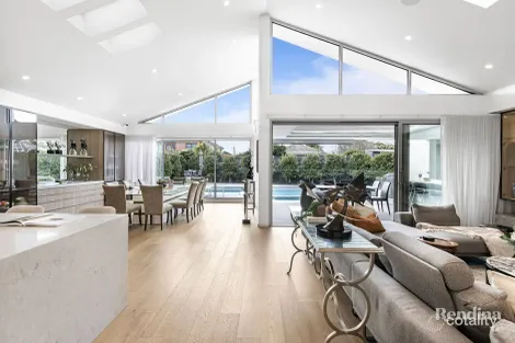 Property photo of 30 Grammar Street Strathmore VIC 3041