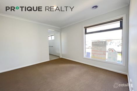 Property photo of 30 Ellimatta Road Mambourin VIC 3024