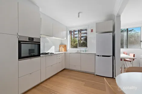 21/7 Alfred Sq, St Kilda, VIC 3182