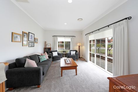 Property photo of 8 Mitchell Place Rowville VIC 3178