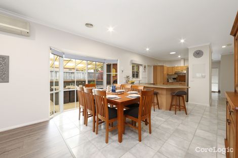 Property photo of 8 Mitchell Place Rowville VIC 3178