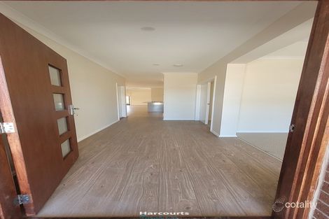 Property photo of 52 Catisfield Circuit Donnybrook VIC 3064
