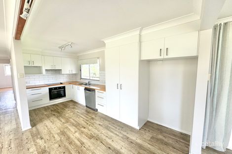 Property photo of 15 Coronation Drive Moruya Heads NSW 2537