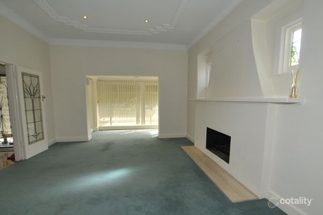 Property photo of 18 Finsbury Way Camberwell VIC 3124