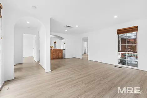 47 Fernlea Cres, Doncaster East, VIC 3109