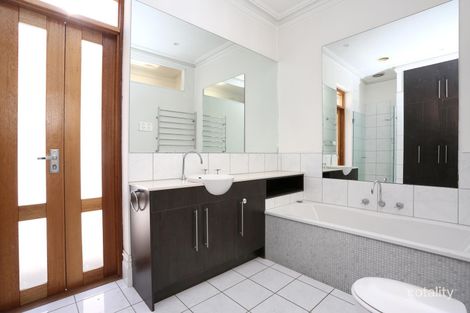 142 Rae St, Fitzroy North, VIC 3068