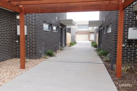 19/5 Thomas Carr Dr, Tarneit, VIC 3029