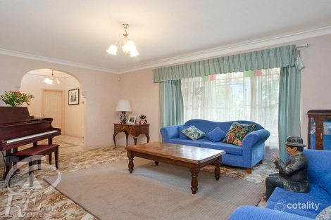 Property photo of 8 Brixham Place Chipping Norton NSW 2170