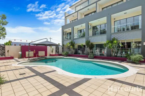 Property photo of 202/350 Esplanade Scarness QLD 4655