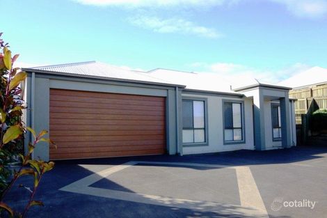 2/6 Punter Cl, Glenvale, QLD 4350