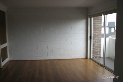 Property photo of 8/122-124 Danks Street Albert Park VIC 3206