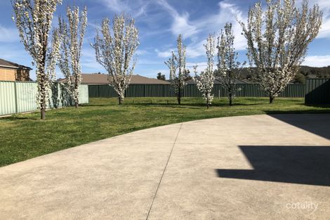 Property photo of 44 Champions Drive Glenroy NSW 2640