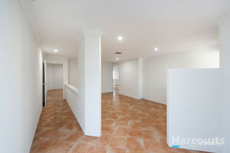 Property photo of 43 Chatsworth Drive Hocking WA 6065