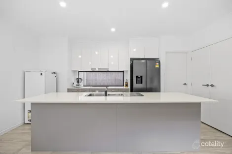 Property photo of 53 Olivia Crescent Nirimba QLD 4551