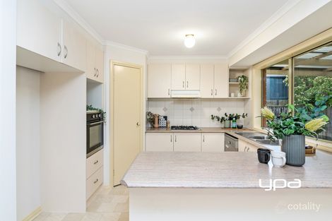 Property photo of 18 Marsh Crescent Sunbury VIC 3429