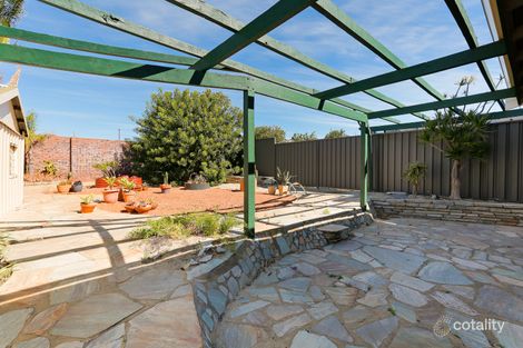 7b Renton St, Melville, WA 6156