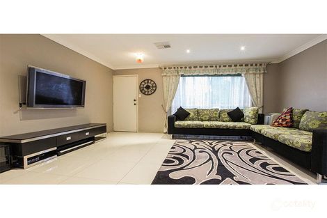 Property photo of 3 Lyndhurst Court Wattle Grove NSW 2173