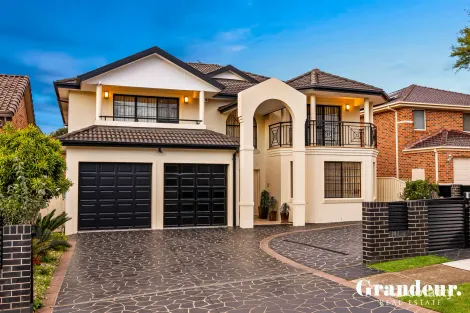 Property photo of 28 Ivanhoe Street St Johns Park NSW 2176