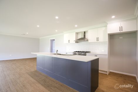 Property photo of 16 Cain Drive Kelso NSW 2795