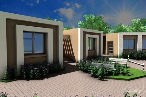 Property photo of 1 Sandakan Crescent Lethbridge Park NSW 2770