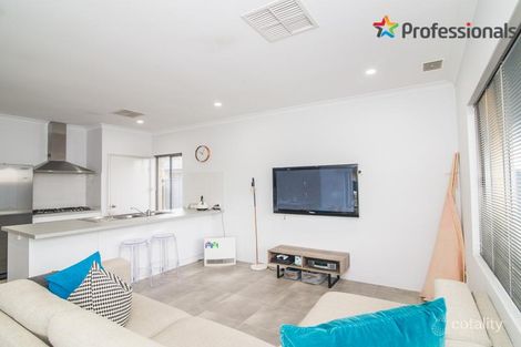 Property photo of 26 Primrose Loop Byford WA 6122