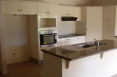 Property photo of 10 Tristan Court Benowa QLD 4217