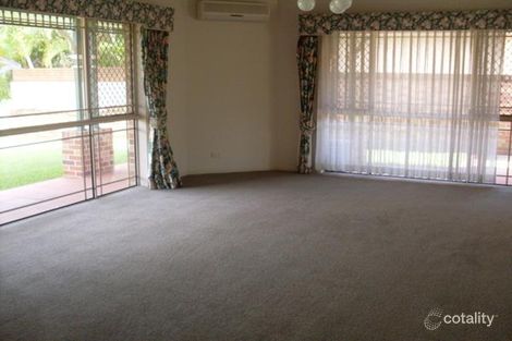 Property photo of 10 Tristan Court Benowa QLD 4217