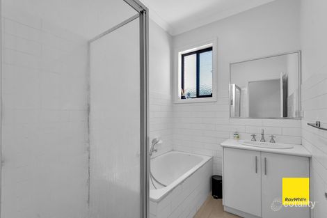 Property photo of 12 Harrow Place Truganina VIC 3029