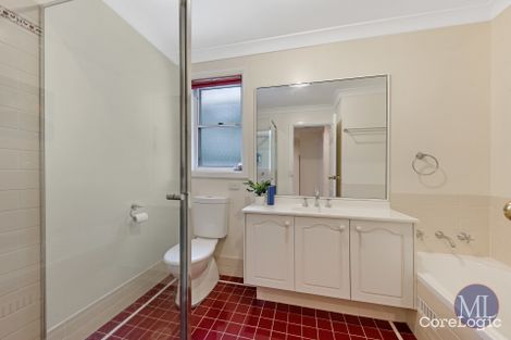 Property photo of 32 Oakhill Drive Castle Hill NSW 2154