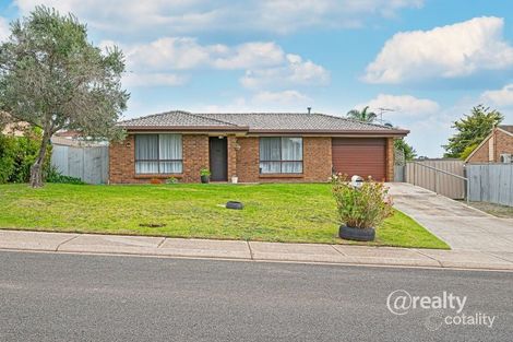 11 Lindisfarne Rd, Huntfield Heights, SA 5163