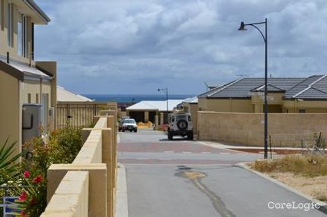Property photo of 21 Seabird Bend Jindalee WA 6036