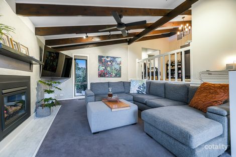 Property photo of 7 Newsom Court Berwick VIC 3806