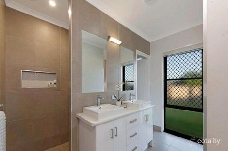 Property photo of 1 Dahlia Court Kalkie QLD 4670