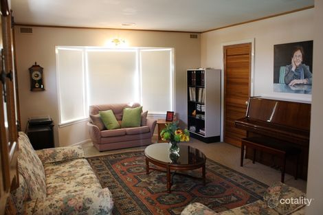 Property photo of 2 McKenzie Place Griffith NSW 2680