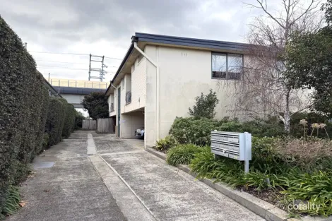 8/33 Rosstown Rd, Carnegie, VIC 3163