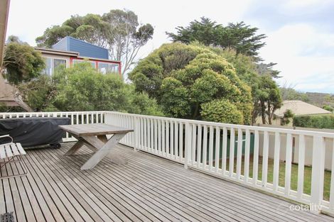 Property photo of 31 Hollywood Crescent Smiths Beach VIC 3922